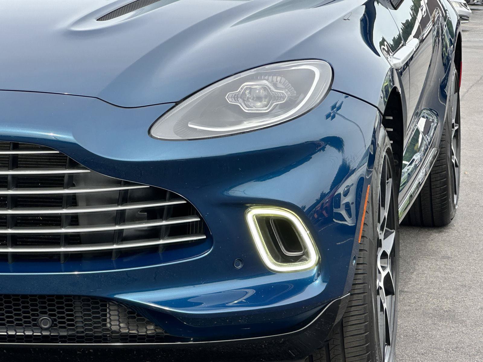 Used 2021 Aston Martin DBX AWD/4WD image 49