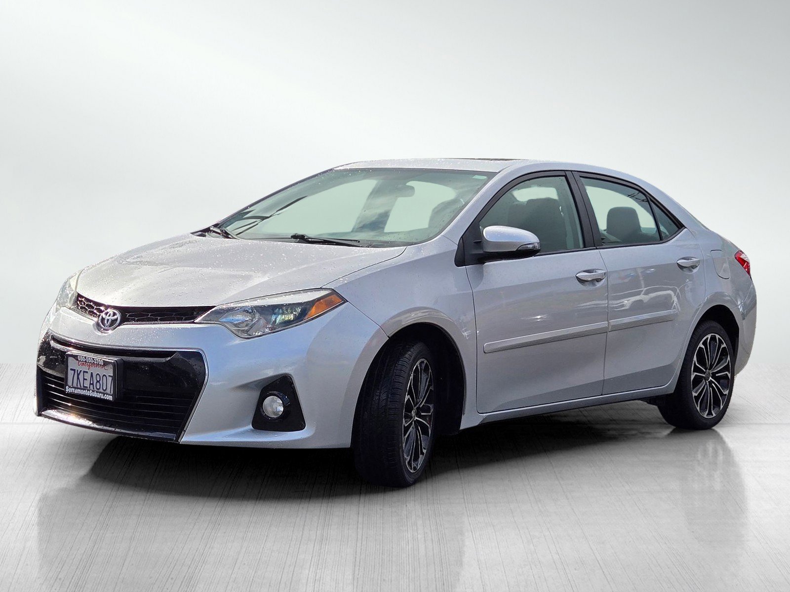 Used 2015 Toyota Corolla S w/ Driver Convenience Package image 8