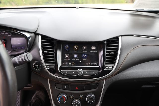 Used 2019 Chevrolet Trax LT w/ LT Convenience Package FWD image 17