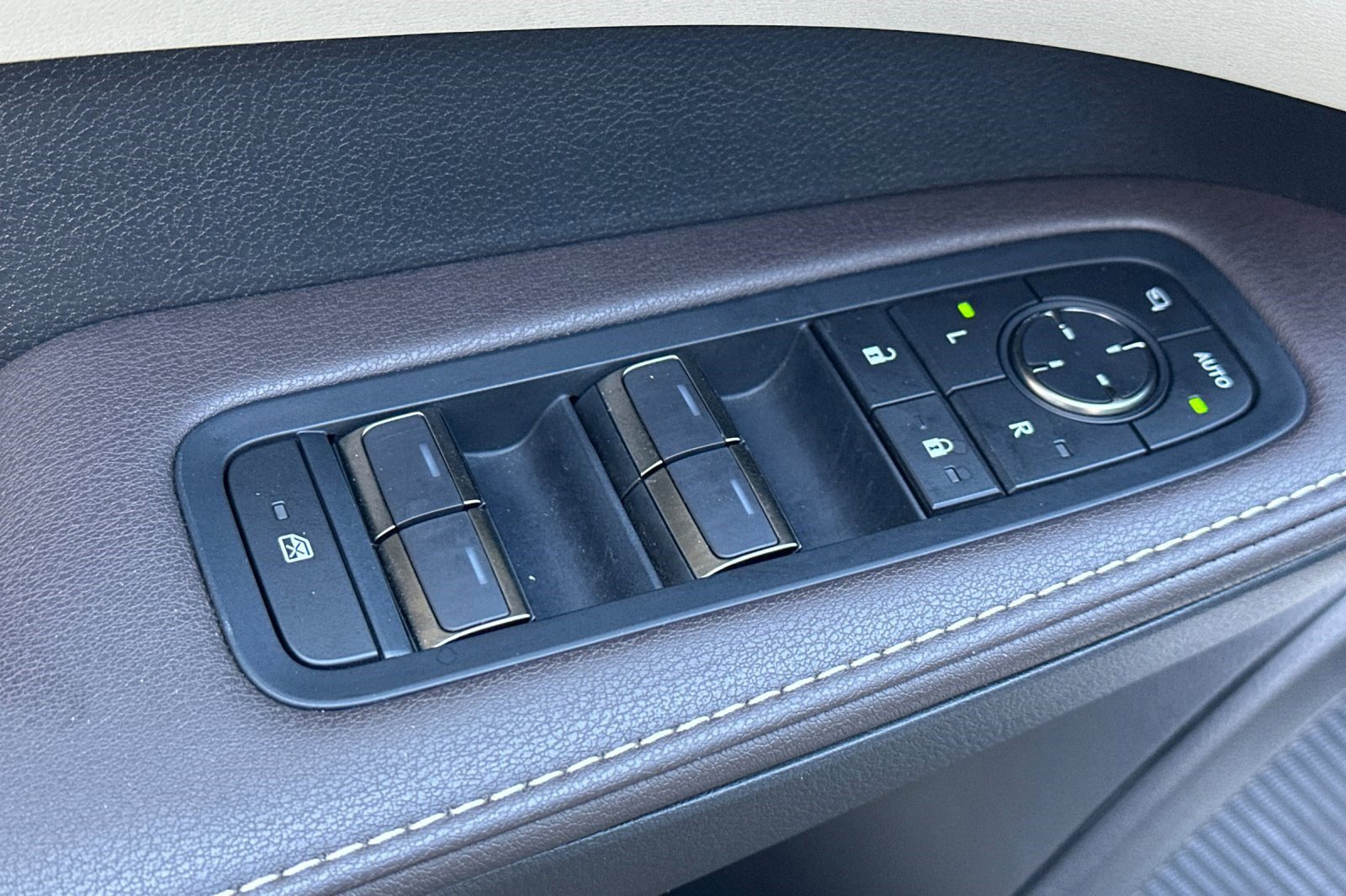 Used 2023 Lexus RX 350 Premium image 13