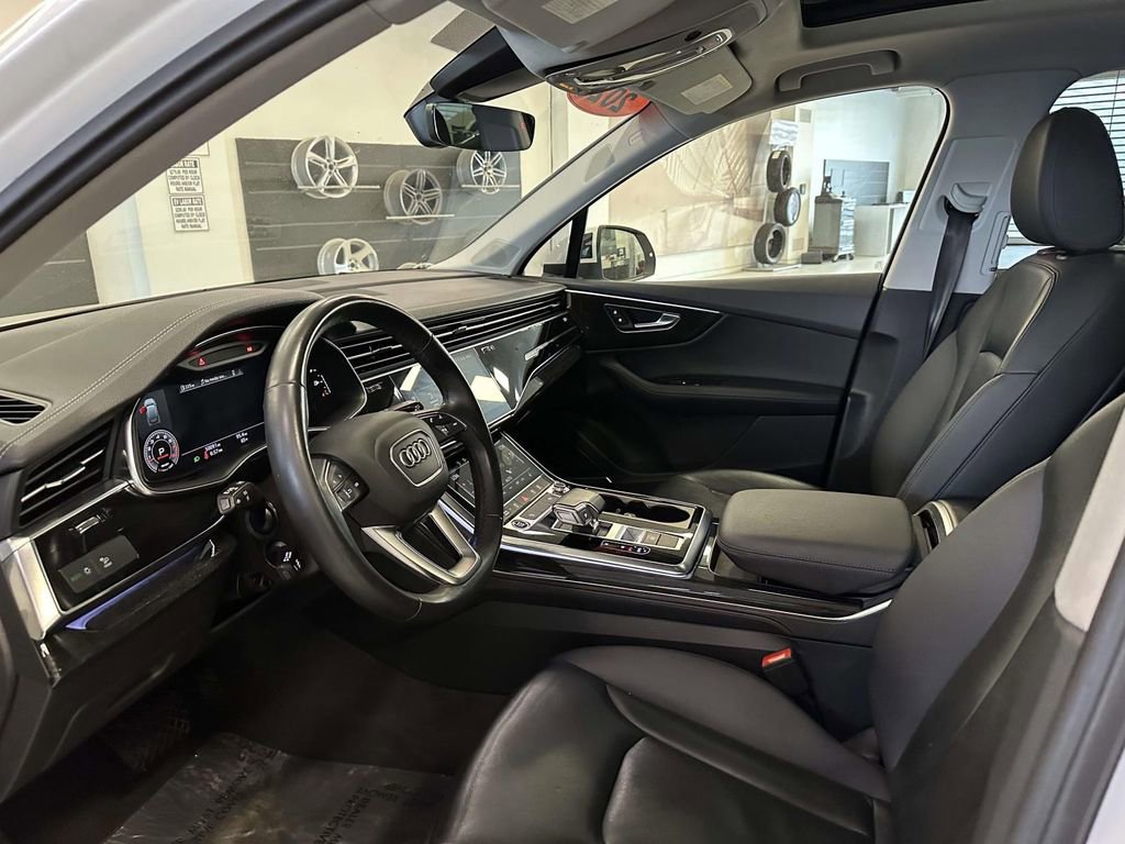 Used 2023 Audi Q7 3.0T Premium Plus AWD/4WD image 17