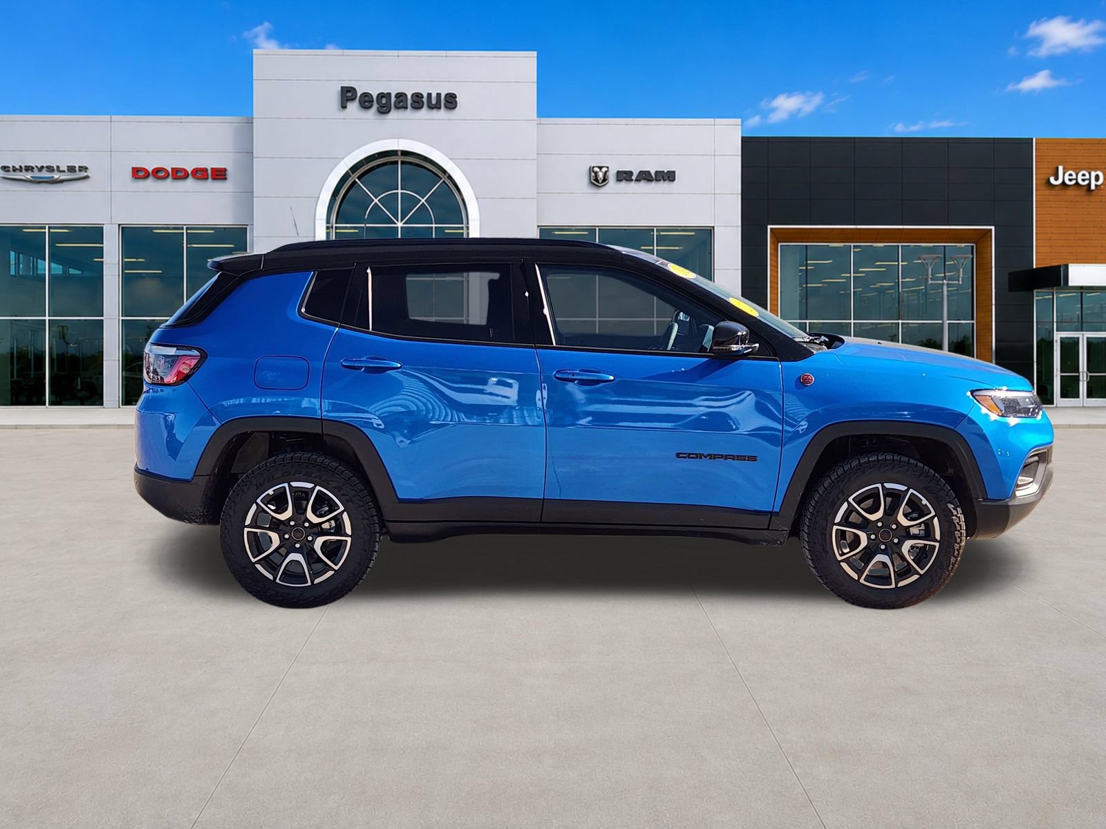 New 2025 Jeep Compass Trailhawk AWD/4WD image 7