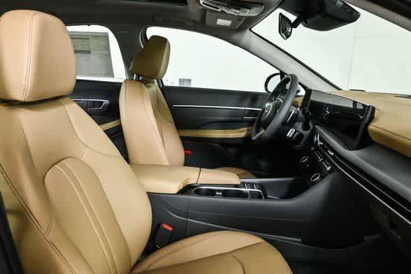 New 2025 Hyundai Sonata Limited FWD image 25