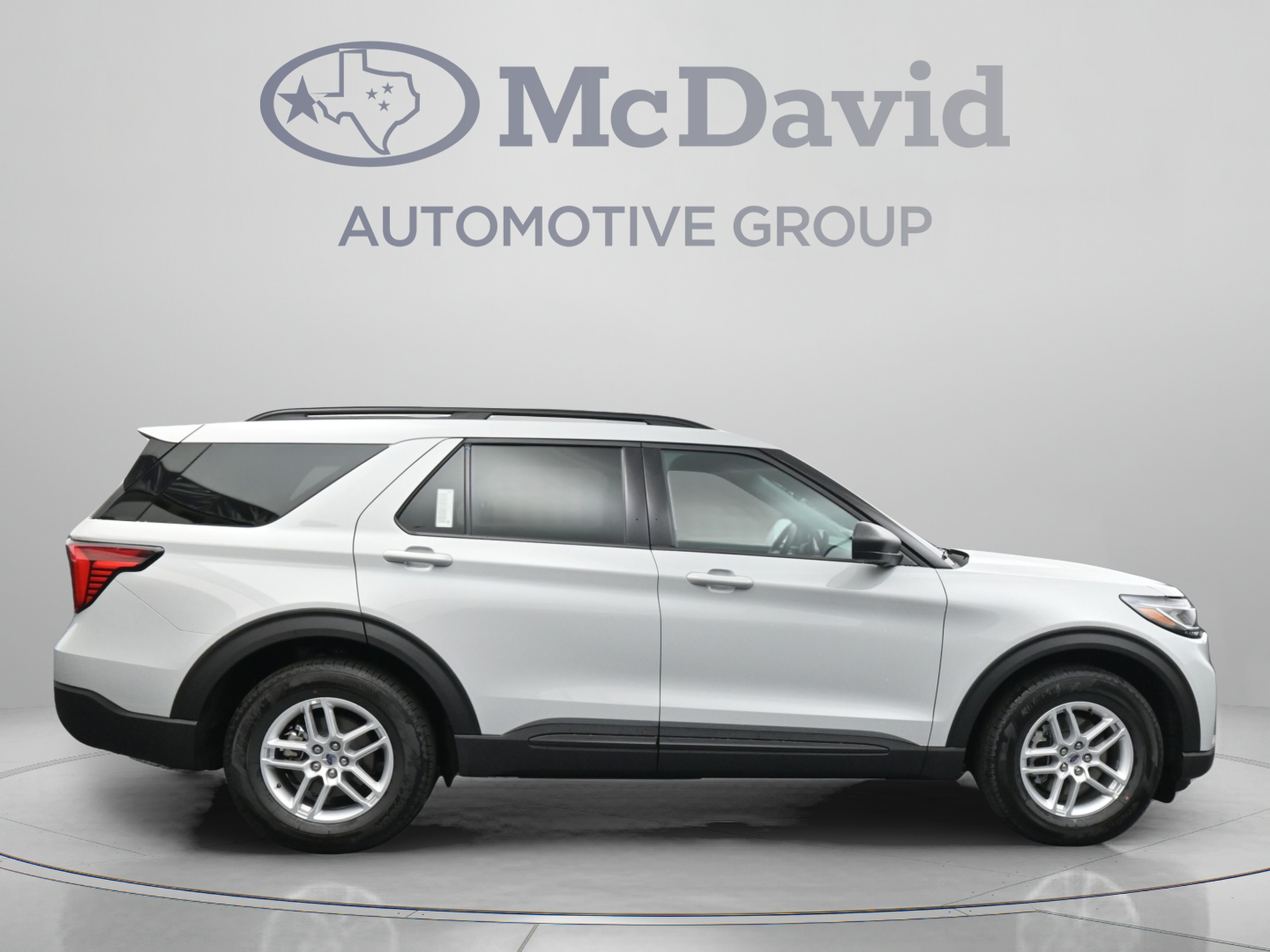 New 2027 Ford Explorer Active RWD image 9