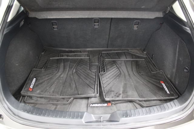Used 2015 MAZDA MAZDA3 i Touring w/ Technology Package FWD image 22