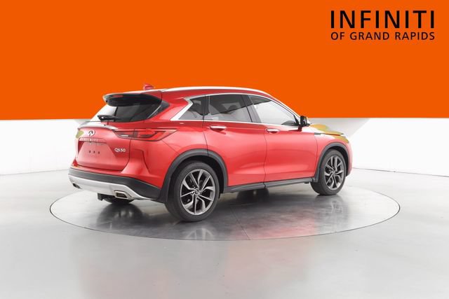 Used 2022 INFINITI QX50 Autograph AWD/4WD image 3