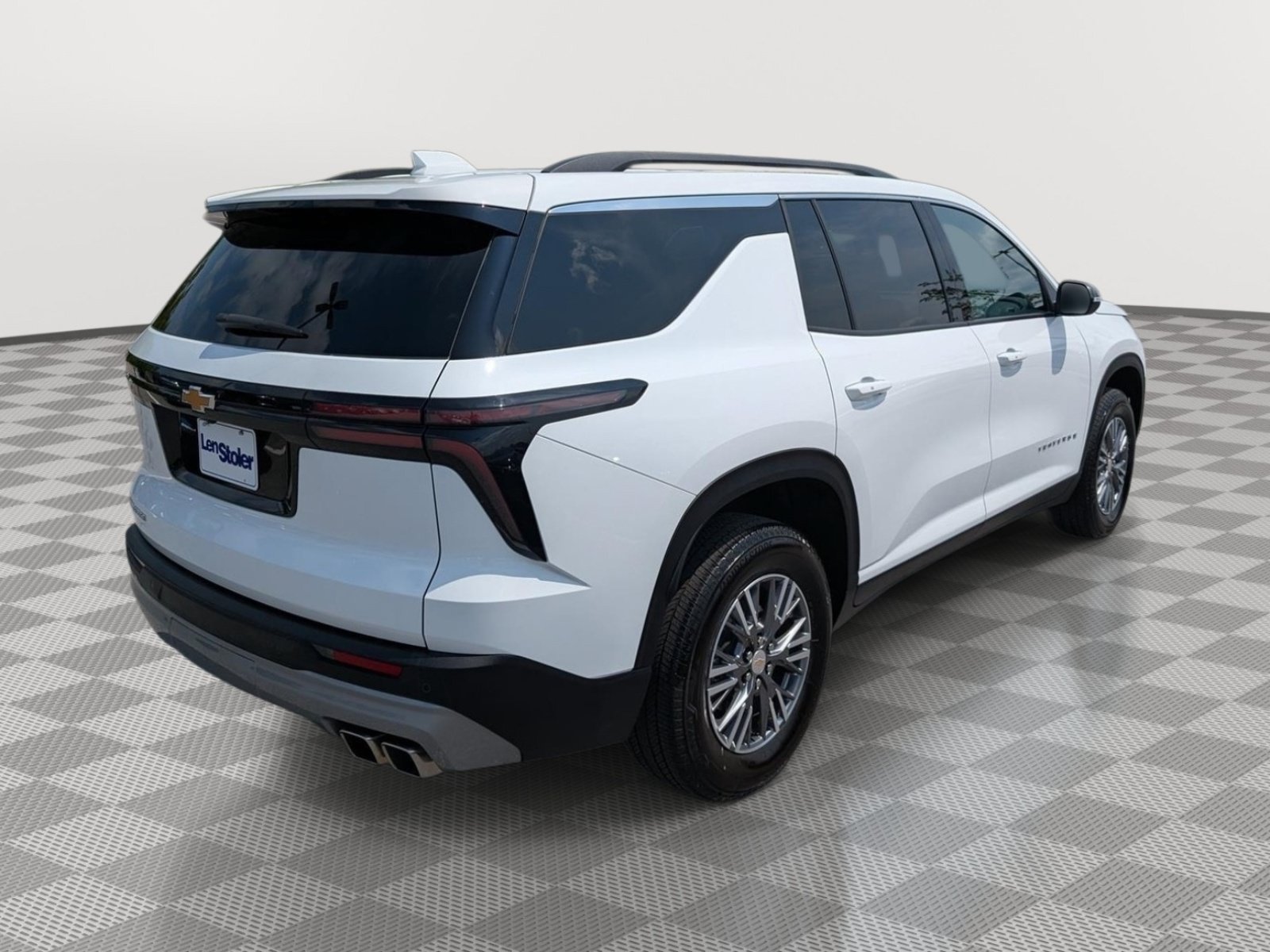 Used 2025 Chevrolet Traverse LT FWD image 5