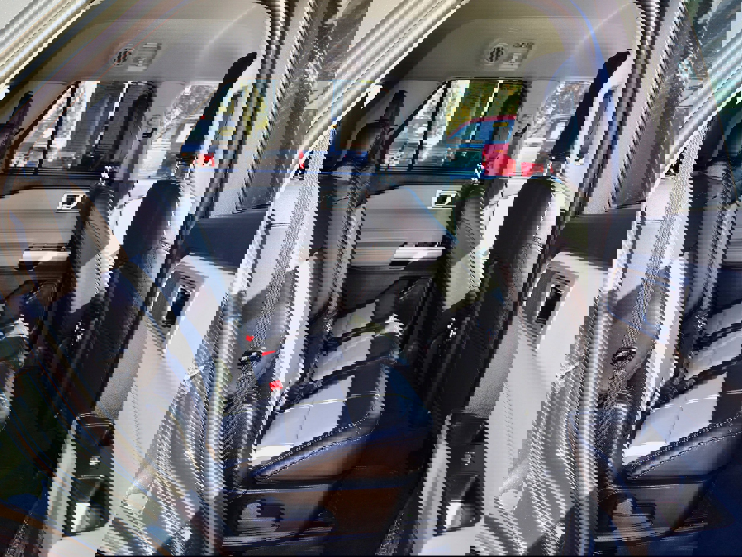 Used 2023 Ford Explorer XLT w/ Equipment Group 202A image 29