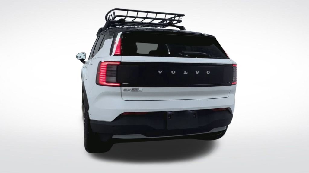 New 2026 Volvo EX30 Cross Country Ultra AWD/4WD image 7