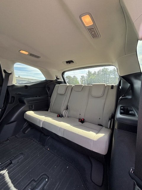 Used 2021 Subaru Ascent Premium w/ Convenience Package image 13