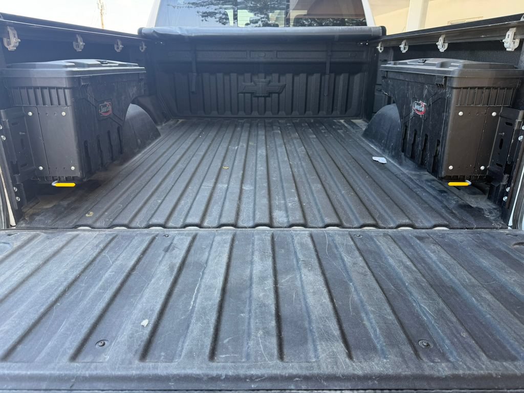 Used 2023 Chevrolet Silverado 1500 LTZ w/ LTZ Convenience Package II AWD/4WD image 22