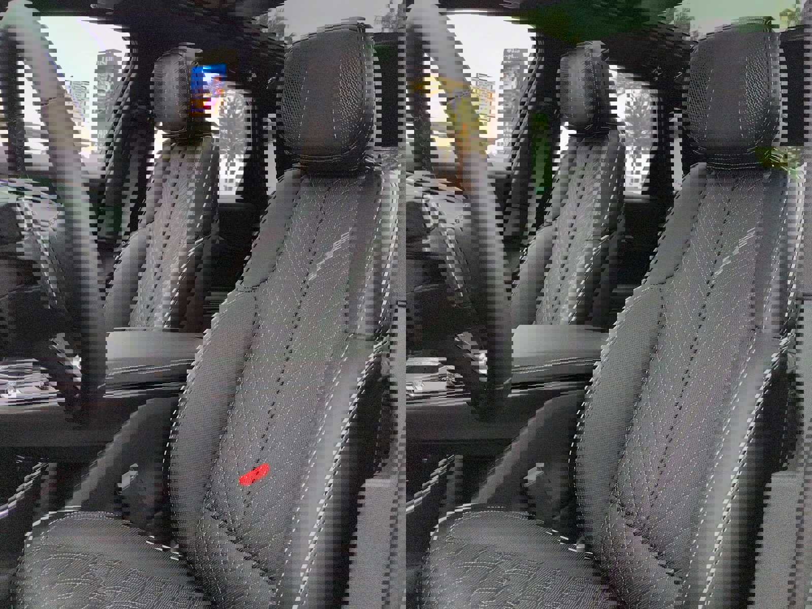 New 2026 Cadillac Lyriq V image 24