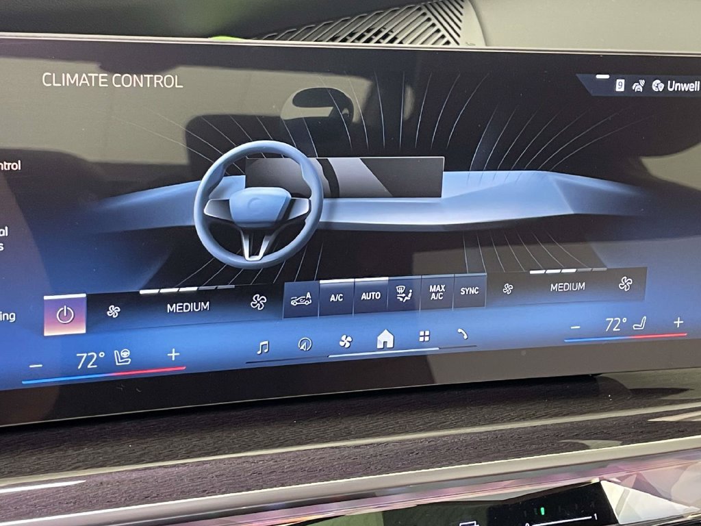 New 2026 BMW i7 xDrive60 AWD/4WD image 26