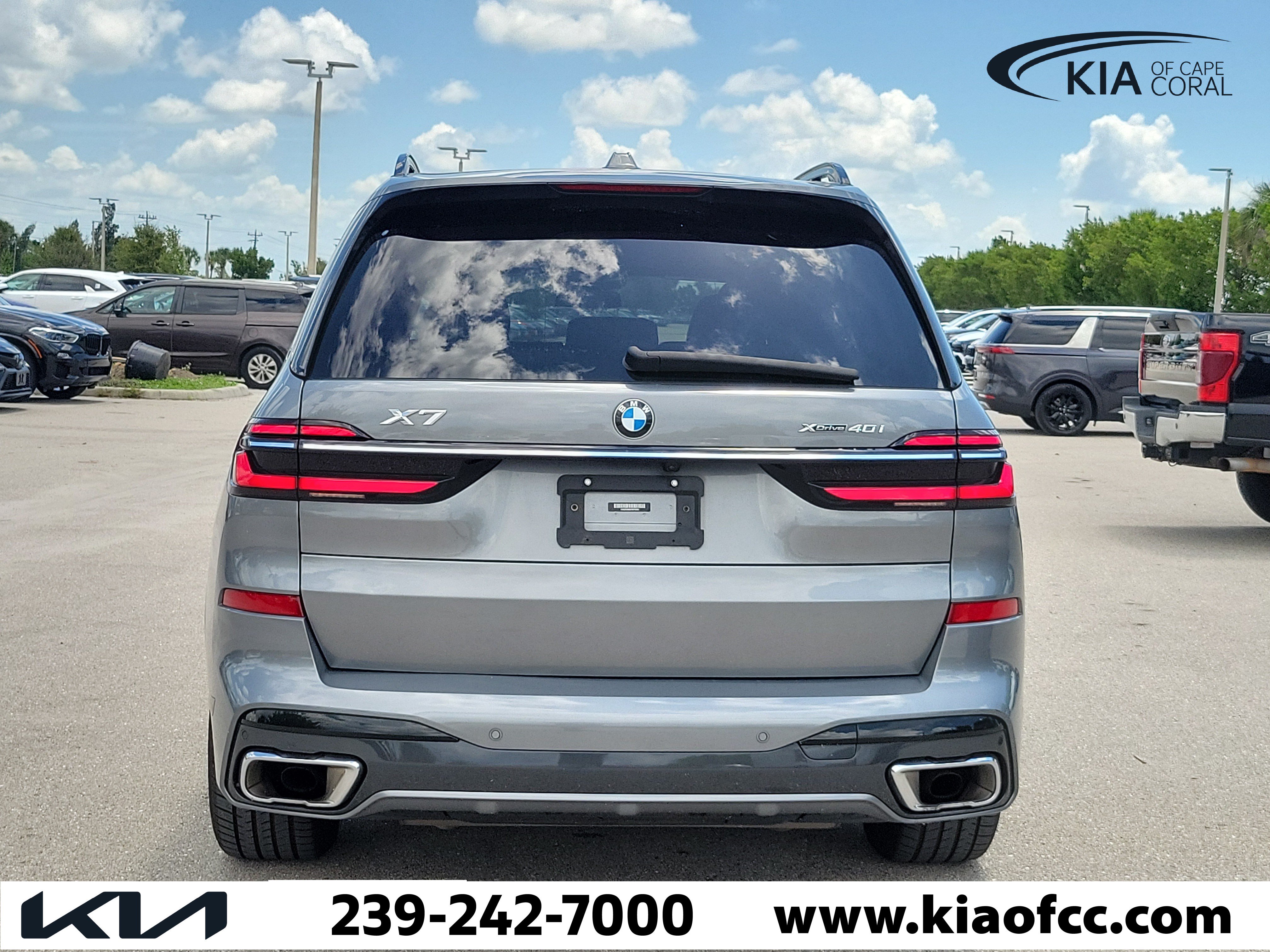 Used 2023 BMW X7 xDrive40i w/ Executive Package AWD/4WD image 5