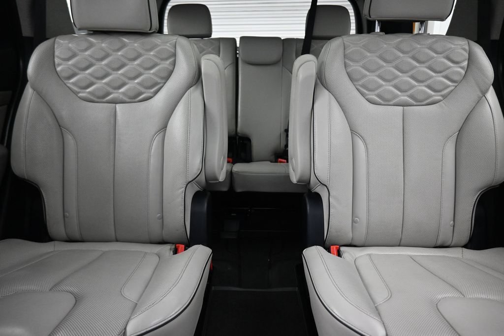 Used 2022 Hyundai Palisade Limited FWD image 33