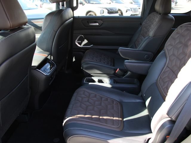 Certified 2025 Nissan Armada Platinum Reserve AWD/4WD image 5