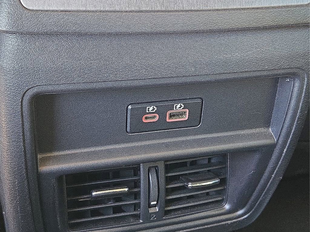 Used 2023 Nissan Murano SV image 17