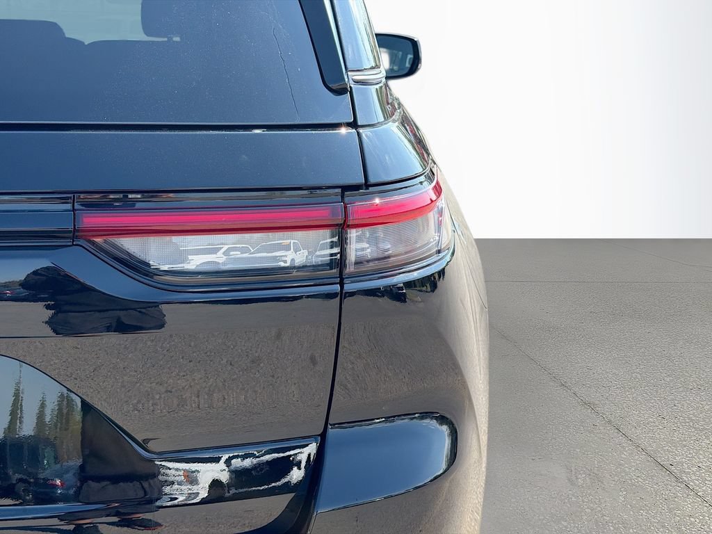 New 2026 Jeep Grand Cherokee Altitude AWD/4WD image 11
