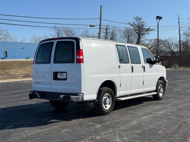 Used 2023 Chevrolet Express 2500 w/ Driver Convenience Package image 3
