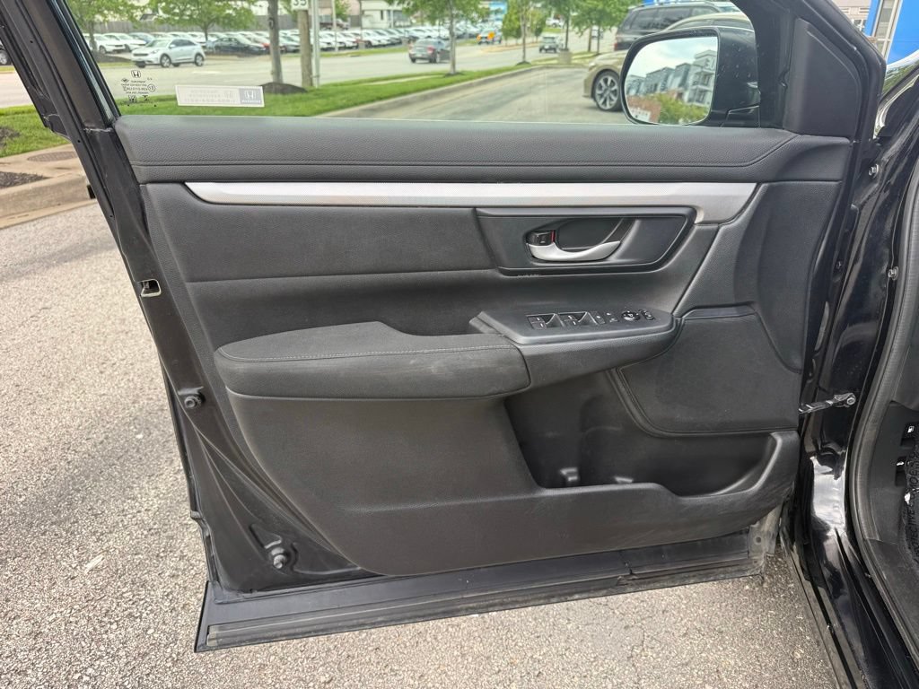 Used 2019 Honda CR-V LX image 16