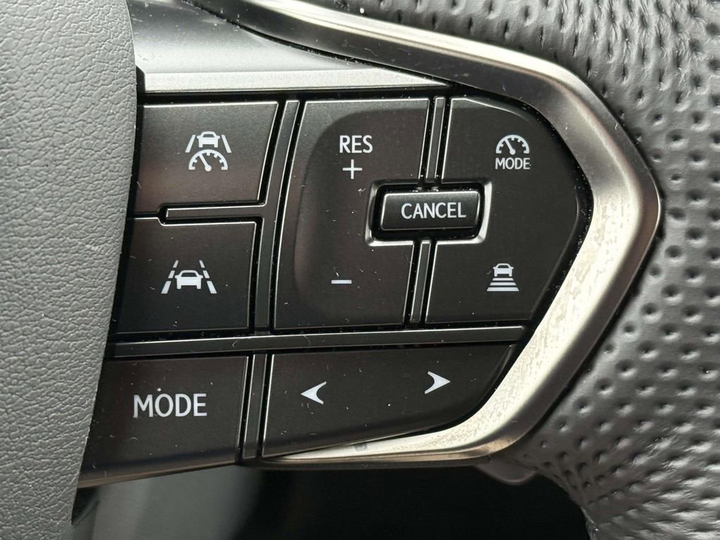 Used 2026 Lexus TX 500h AWD w/ Technology Package image 24