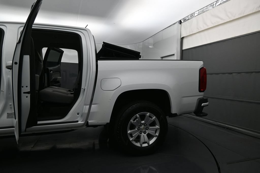 Used 2017 Chevrolet Colorado LT w/ LT Convenience Package RWD image 12