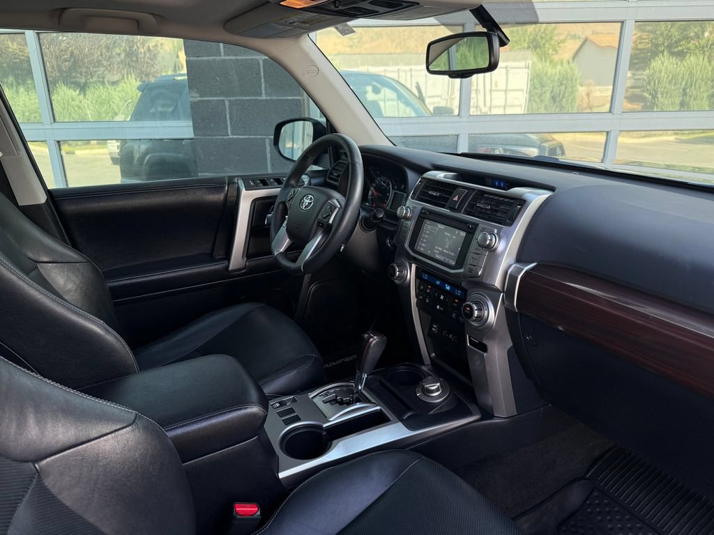Used 2019 Toyota 4Runner Limited AWD/4WD image 48