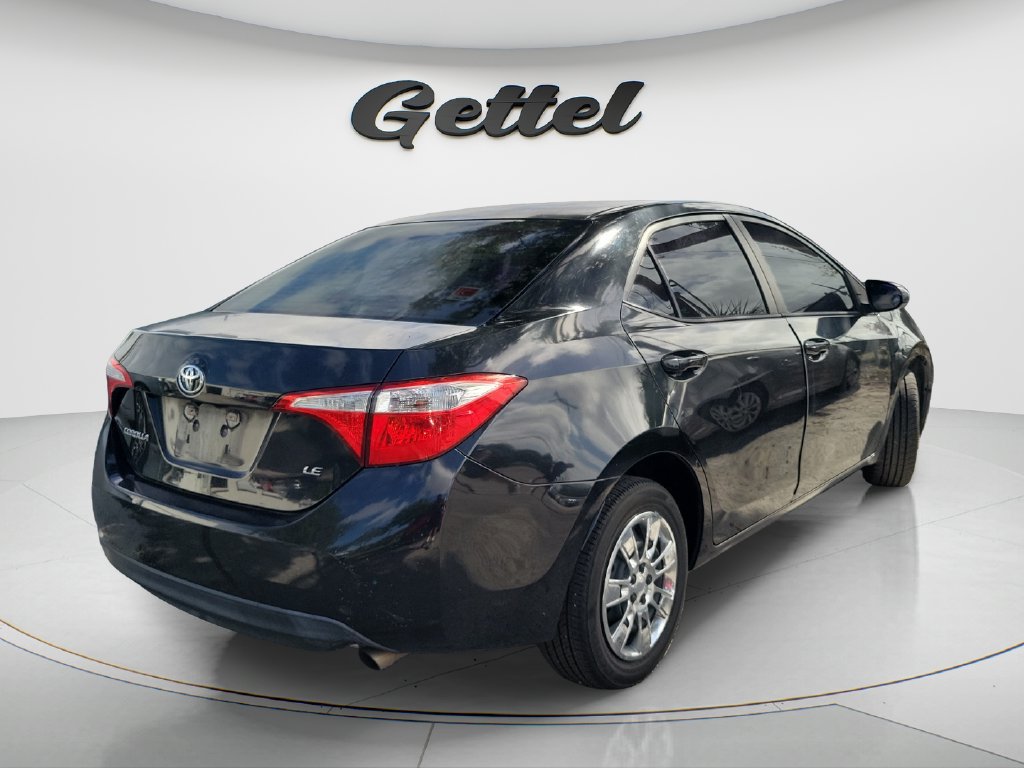 Used 2015 Toyota Corolla LE FWD image 2