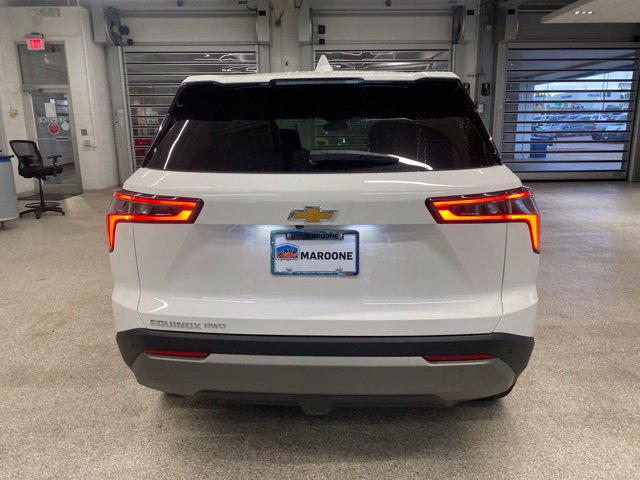 New 2027 Chevrolet Equinox LT AWD/4WD image 6