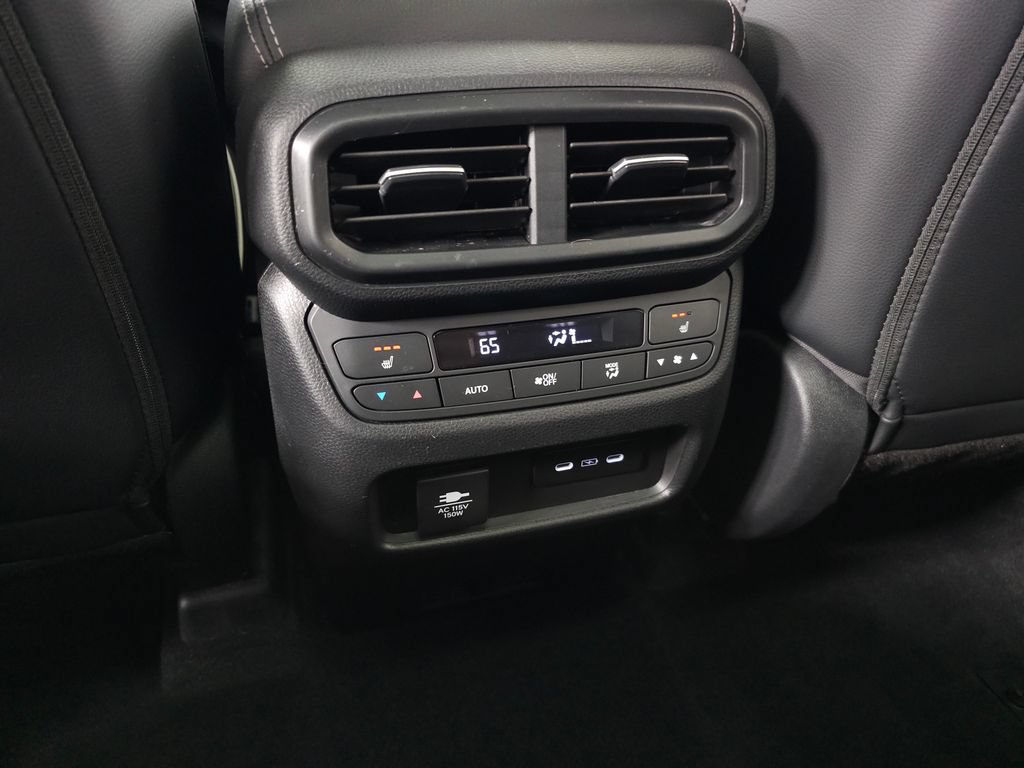 Used 2025 Honda Pilot Elite image 35