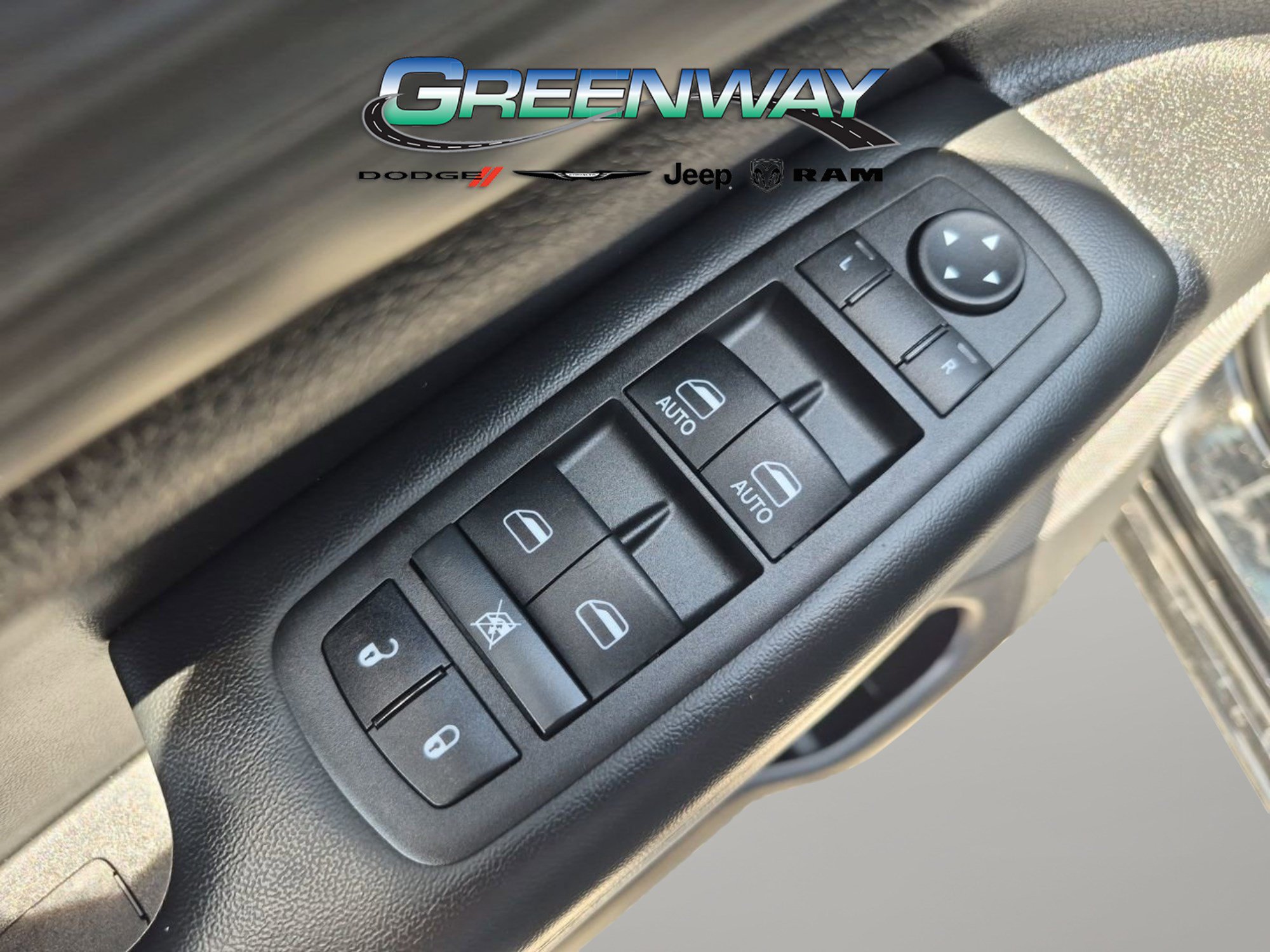 Used 2022 Jeep Grand Cherokee Laredo X RWD image 14