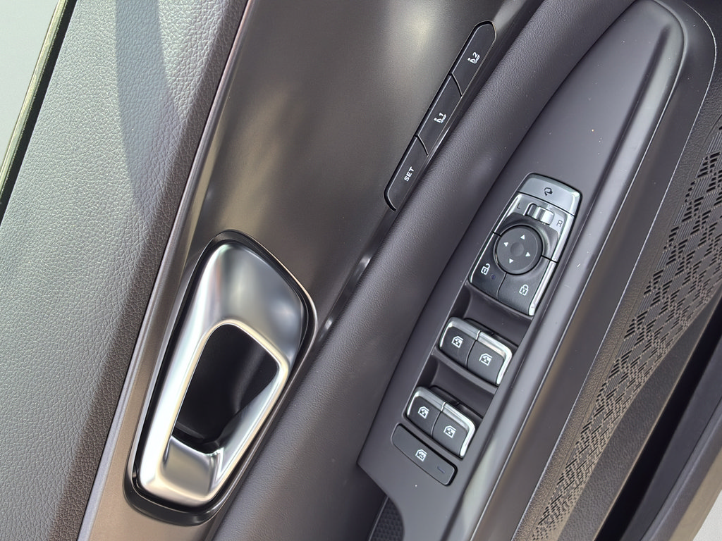 New 2027 Kia Carnival SX w/ Dark Edition Package FWD image 21