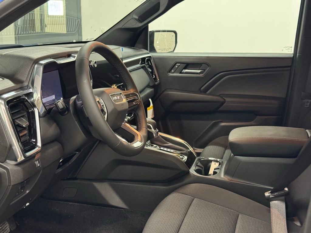 New 2025 GMC Canyon Elevation w/ Convenience Package image 24