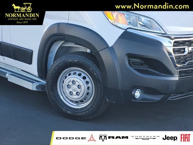 Used 2025 RAM ProMaster 2500 w/ U-Haul Equipment Group FWD image 3