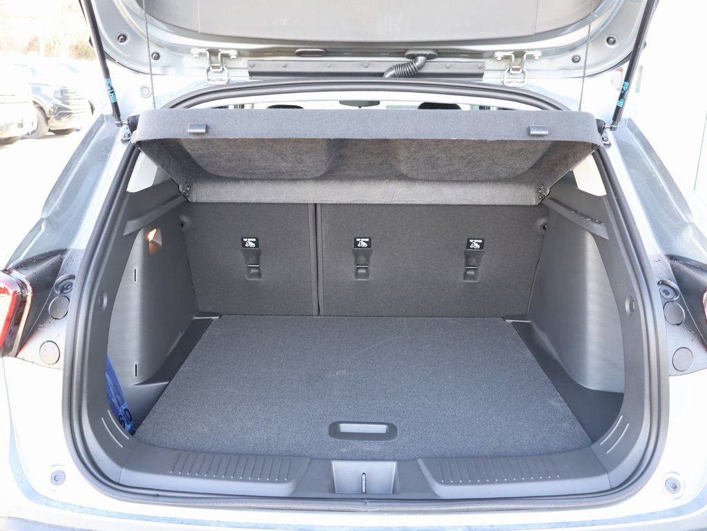 New 2026 Chevrolet Trax LT w/ Driver Confidence Package image 27