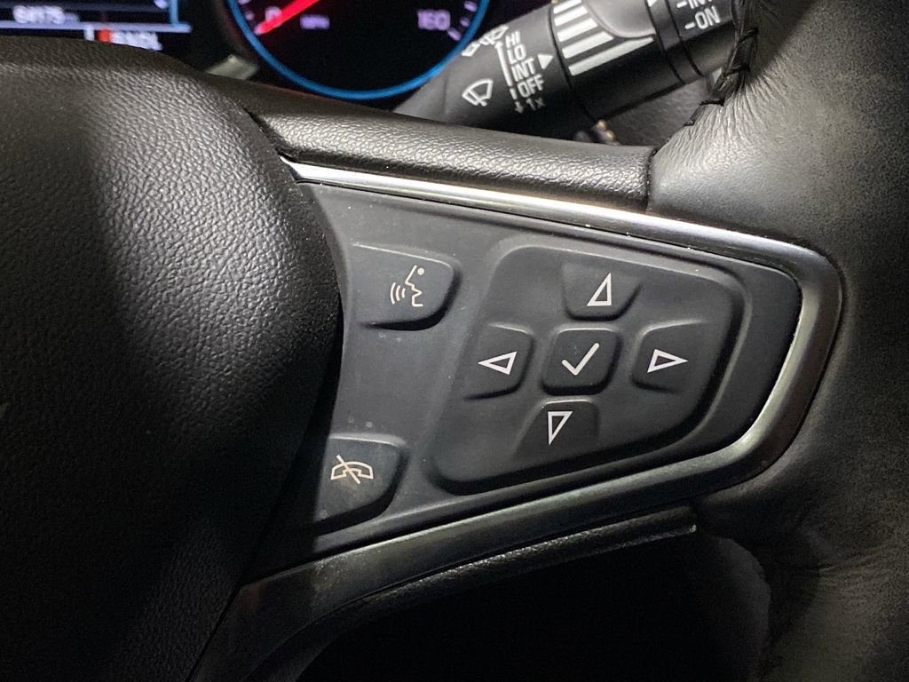 Used 2018 Chevrolet Equinox Premier image 10