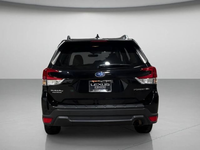 Used 2019 Subaru Forester Premium AWD/4WD image 5