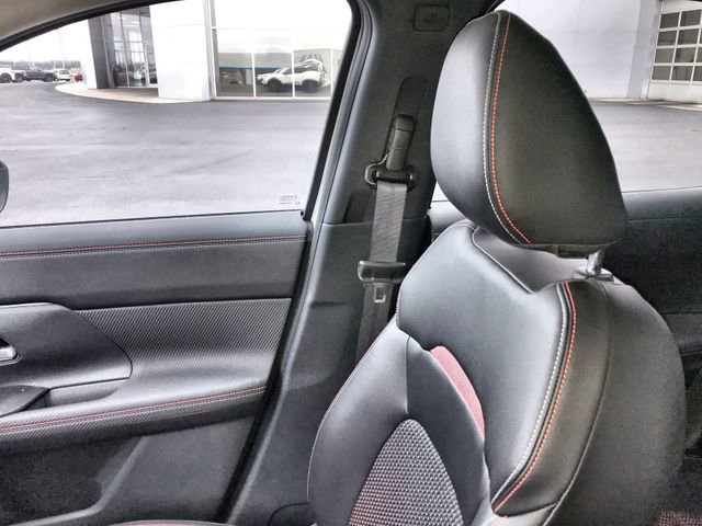 Certified 2025 Nissan Kicks SR image 22