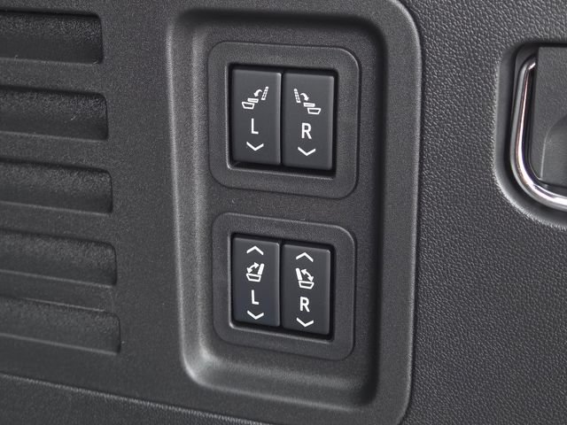 New 2026 Buick Enclave Preferred w/ Power Package AWD/4WD image 22