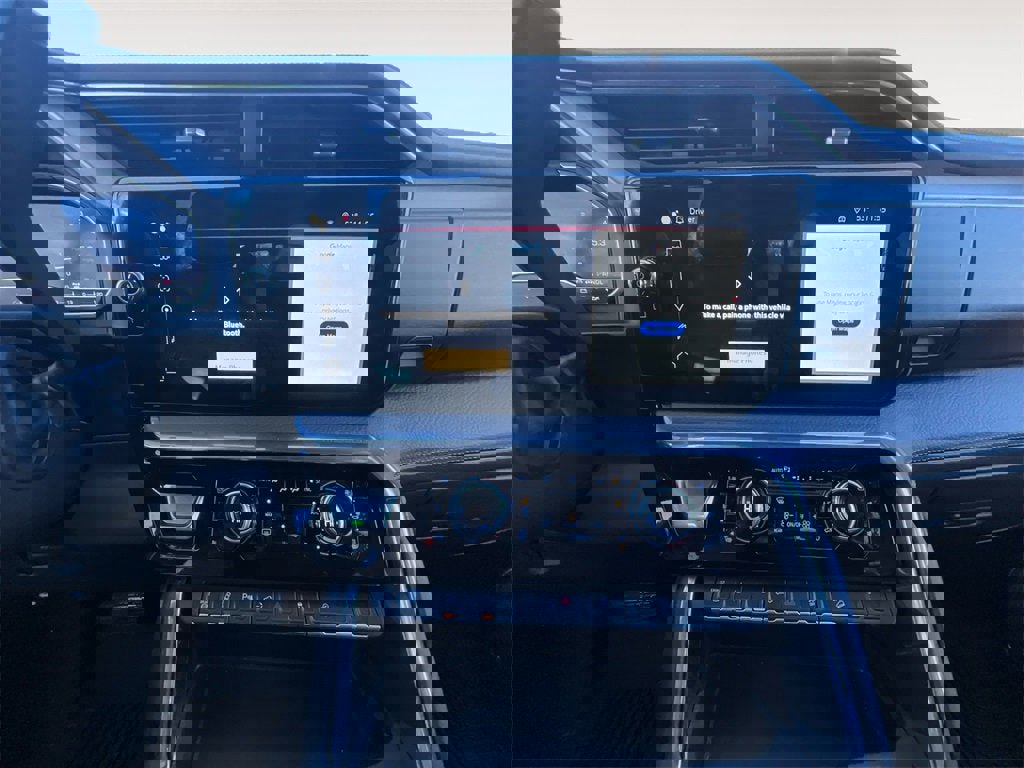 Used 2024 GMC Sierra 2500 Denali w/ Denali Reserve Package image 11