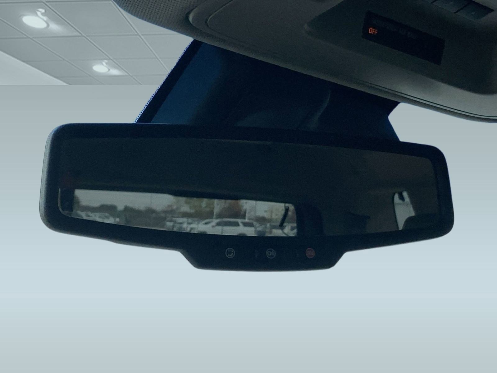 Used 2017 GMC Yukon Denali w/ Open Road Package image 17