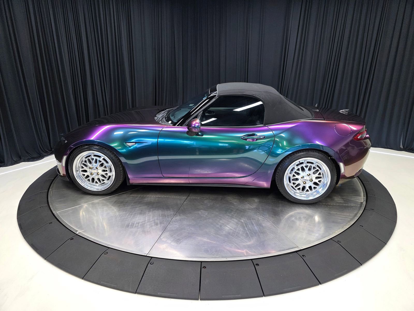 Used 2022 MAZDA MX-5 Miata Grand Touring RWD image 18