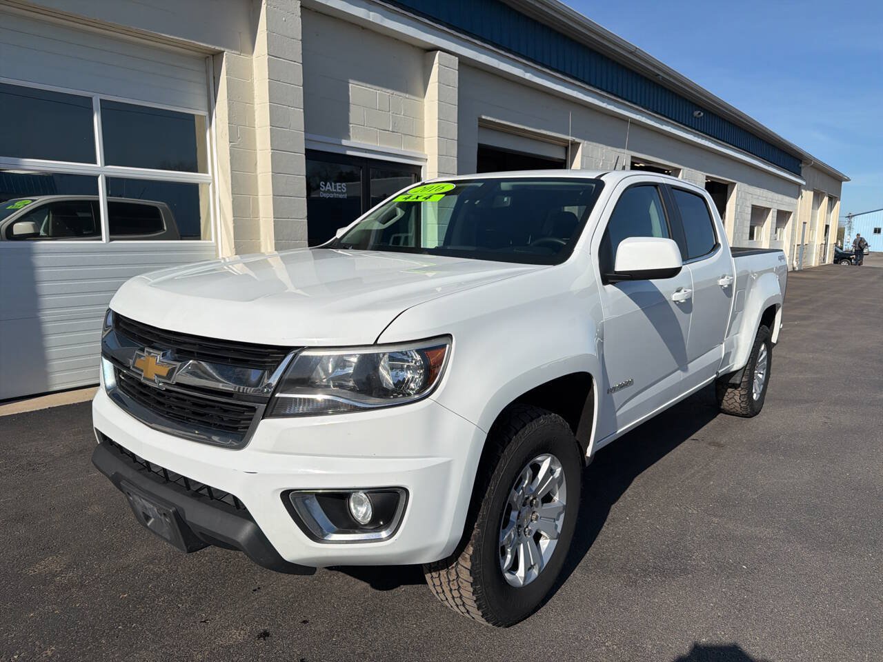 Used 2016 Chevrolet Colorado LT w/ LT Convenience Package AWD/4WD image 3