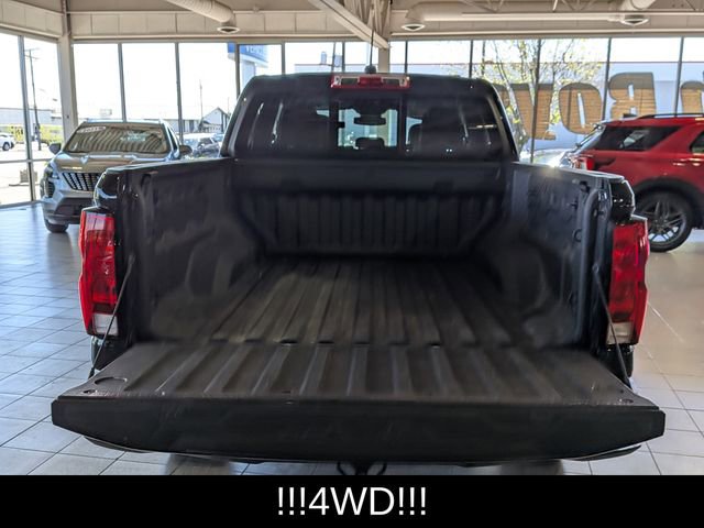 Used 2024 Chevrolet Colorado W/T w/ WT Convenience Package AWD/4WD image 8