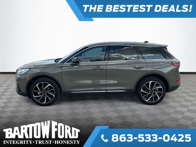 Used 2025 Lincoln Corsair Reserve image 8