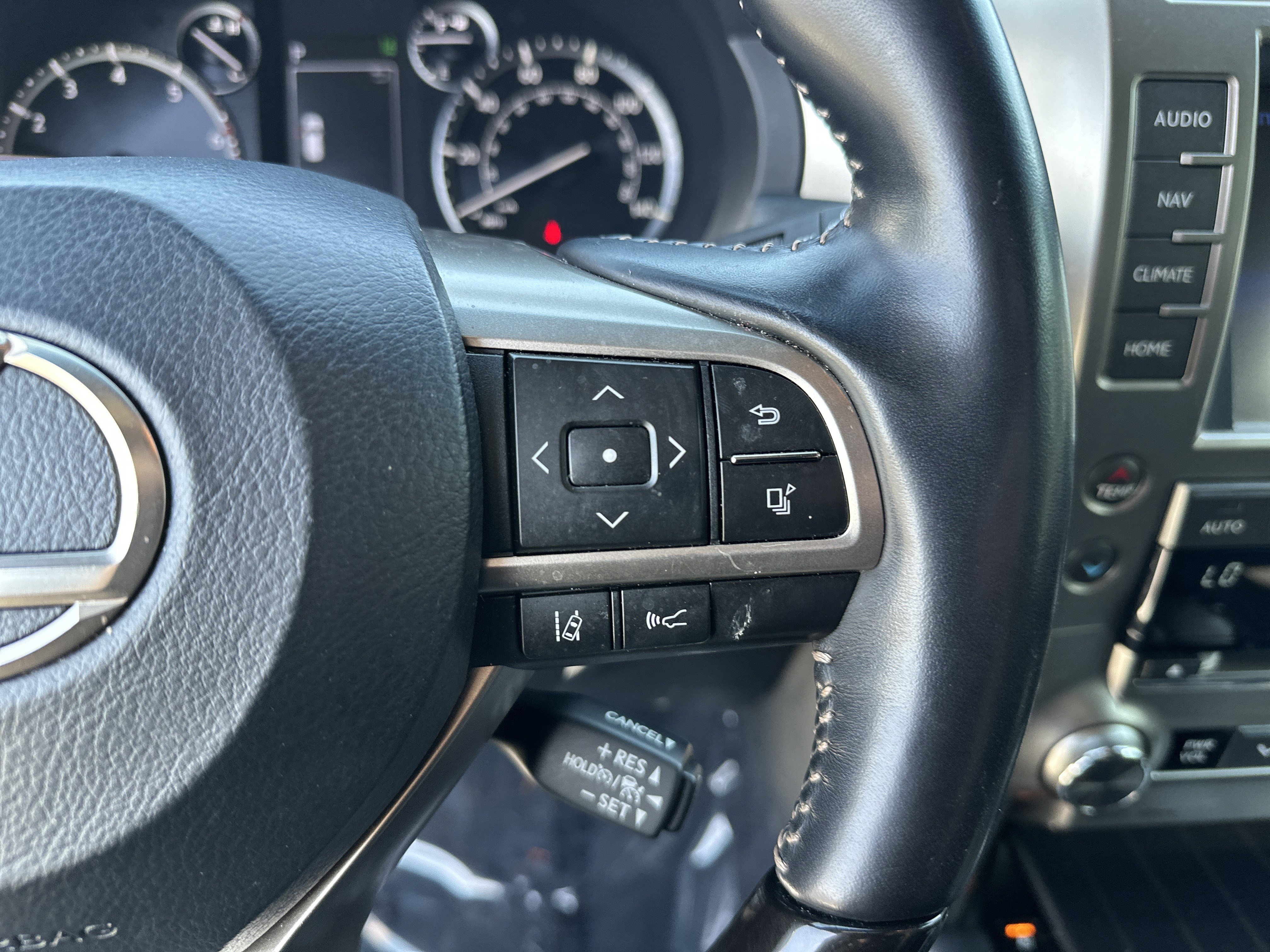 Used 2021 Lexus GX 460 Premium AWD/4WD image 20