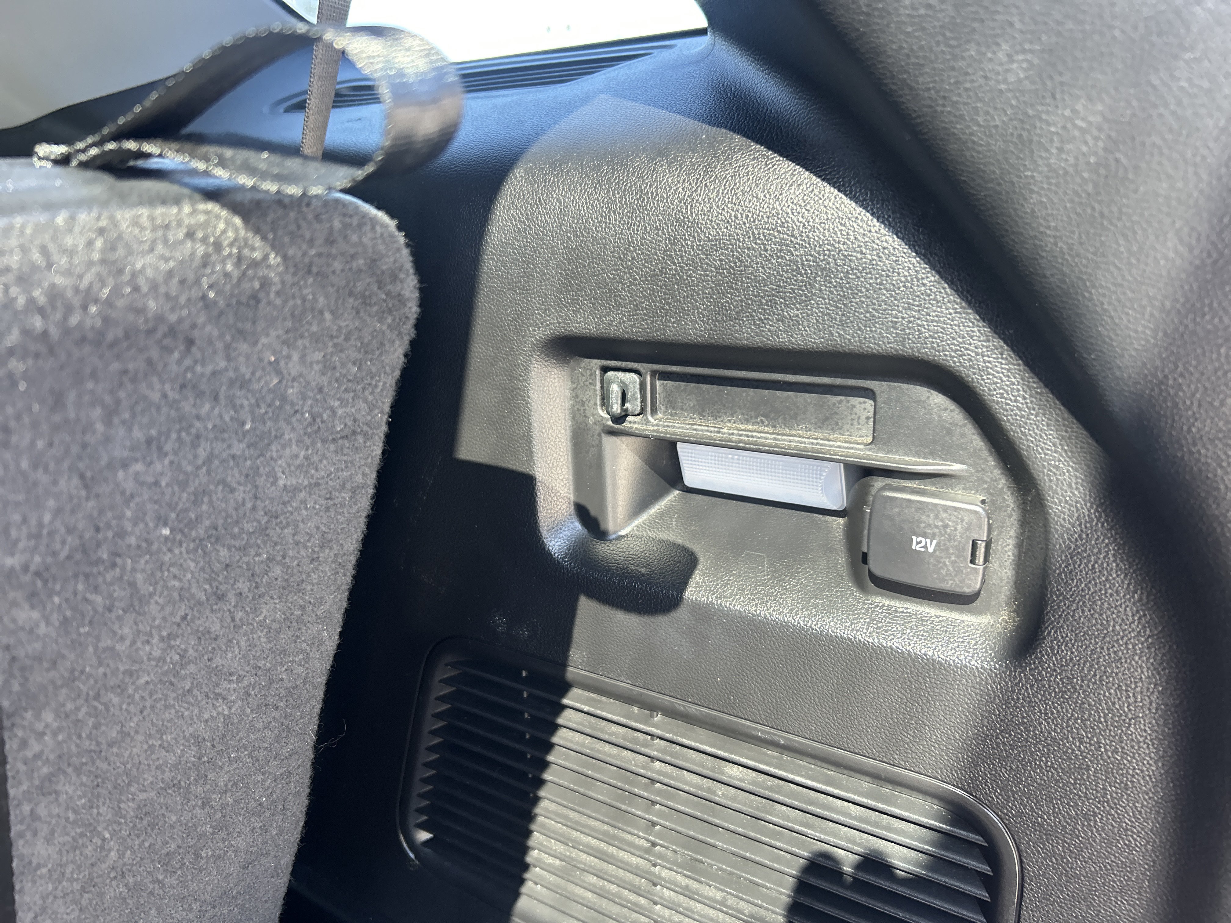 Used 2021 Ford Explorer XLT w/ Equipment Group 202A RWD image 52