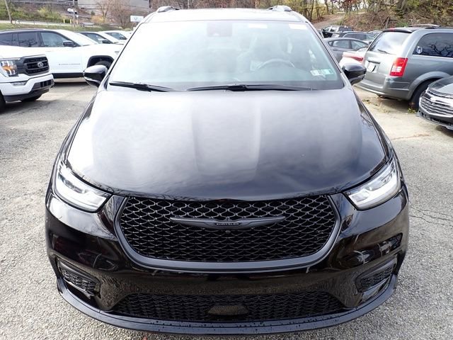 New 2026 Chrysler Pacifica Select w/ S Appearance Package image 10