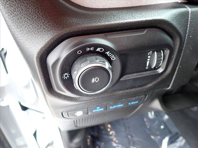 Used 2024 Jeep Wrangler Unlimited AWD/4WD image 12
