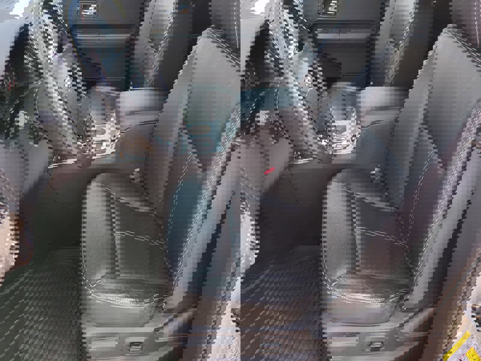 Used 2010 Ford Edge Limited AWD/4WD image 16